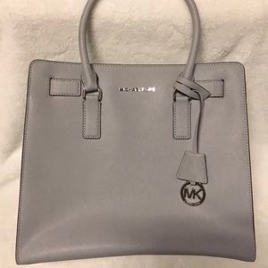 Micheal Kors purse